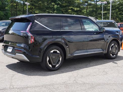 Used 2024 Kia EV9 Land AWD/4WD image 14