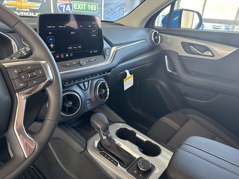 New 2026 Chevrolet Blazer LT w/ Convenience Package image 25