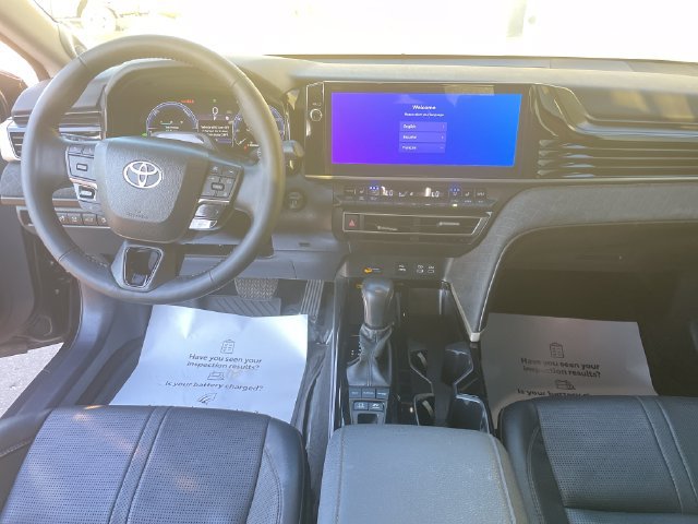 Used 2025 Toyota Camry XLE w/ Premium Plus Package FWD image 15