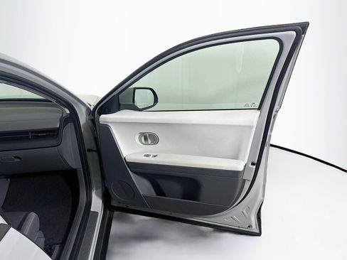 Used 2024 Hyundai Ioniq 5 SEL image 34