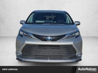 Certified 2024 Toyota Sienna XLE video 1