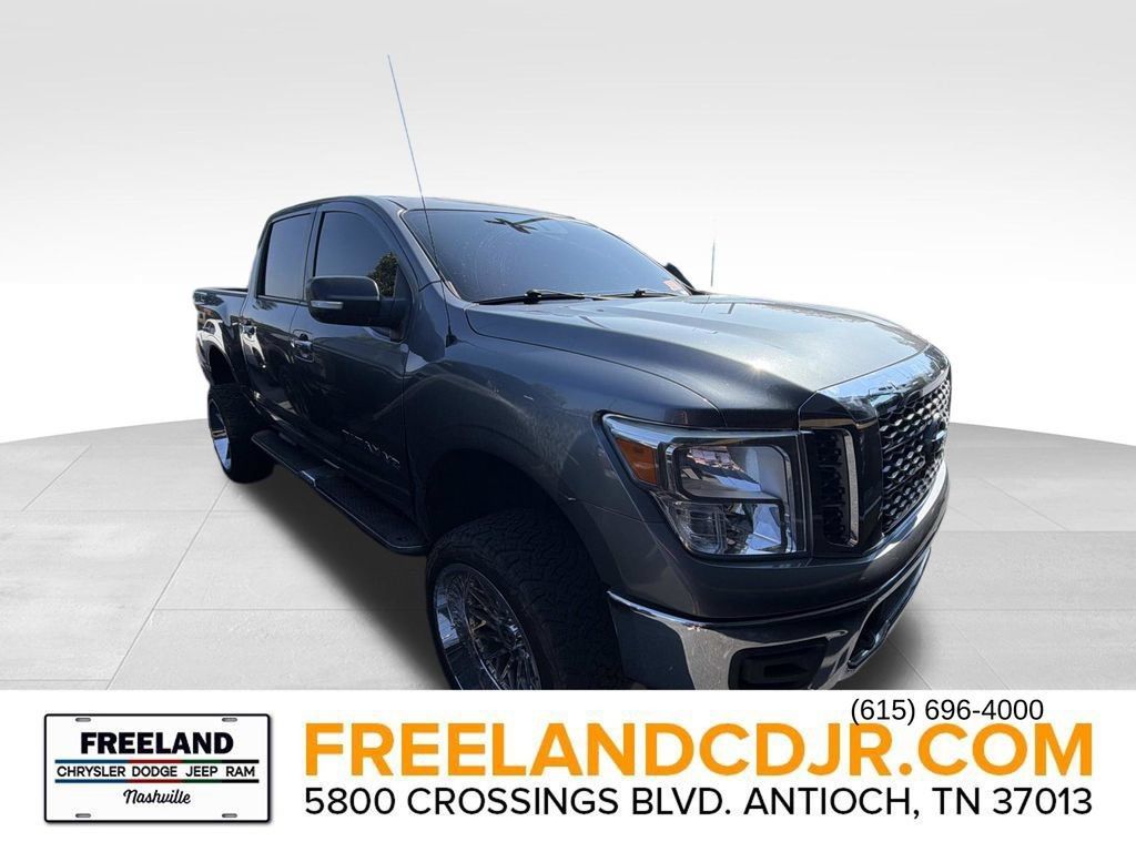 Used 2018 Nissan Titan SV AWD/4WD image 1