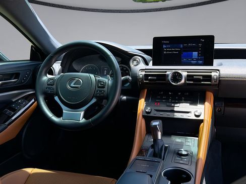 Used 2025 Lexus RC 300 w/ Premium Package RWD image 19