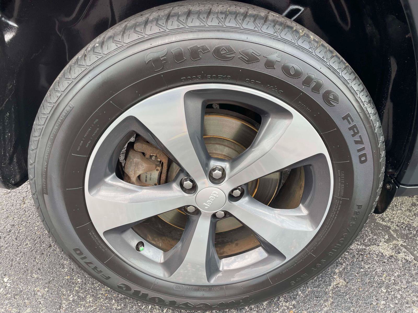 Used 2019 Jeep Cherokee Limited AWD/4WD image 11