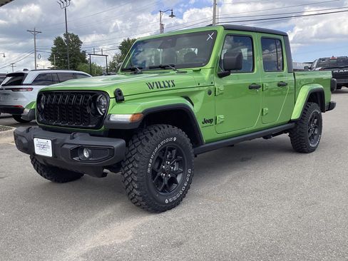 New 2026 Jeep Gladiator Sport AWD/4WD image 1