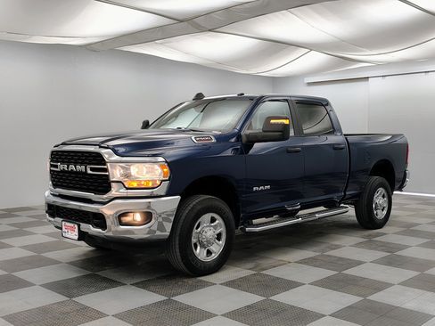 Used 2024 RAM 2500 Big Horn w/ Bed Utility Group AWD/4WD image 6