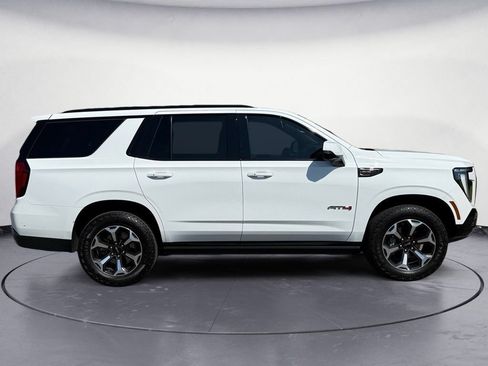 Used 2025 GMC Yukon AT4 Ultimate AWD/4WD image 9