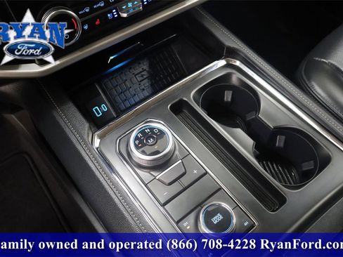 Used 2024 Ford Expedition XLT image 29