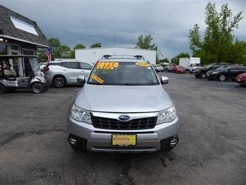 Used 2011 Subaru Forester 2.5X Touring w/ Popular Equipment Group 4B AWD/4WD image 4
