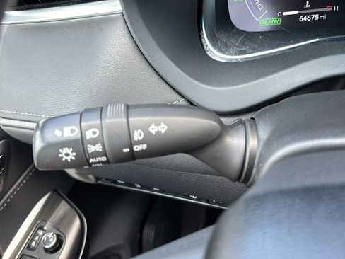 Used 2024 Toyota Venza Limited AWD/4WD image 19