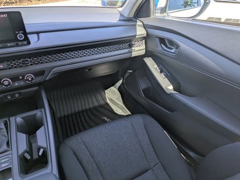 Used 2025 Honda Accord LX image 16