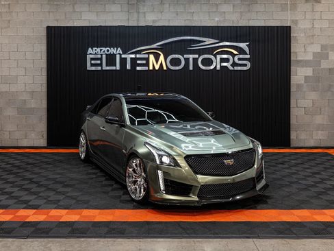 Used 2018 Cadillac CTS V w/ Carbon Fiber Package RWD image 3