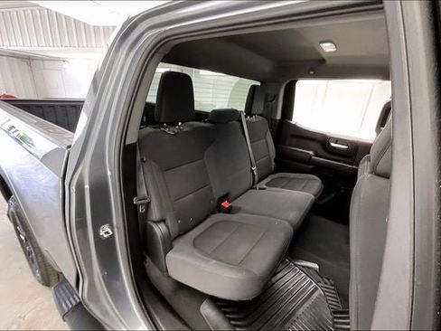 Used 2021 GMC Sierra 1500 4x4 Crew Cab w/ Sierra Value Package image 18