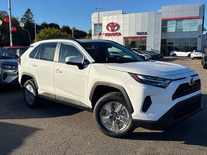 New 2025 Toyota RAV4 XLE
