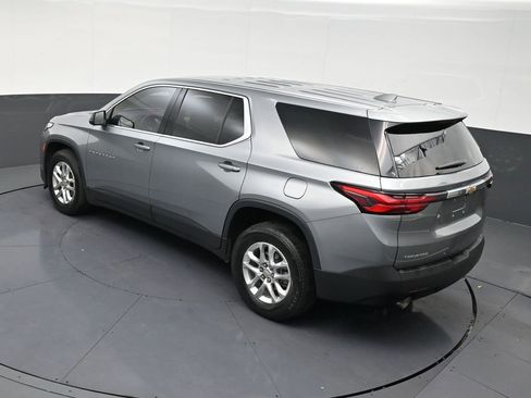 Used 2023 Chevrolet Traverse LS image 14