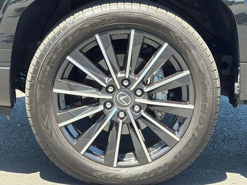 Certified 2025 Lexus GX 550 w/ Accessory Package (31) AWD/4WD image 38
