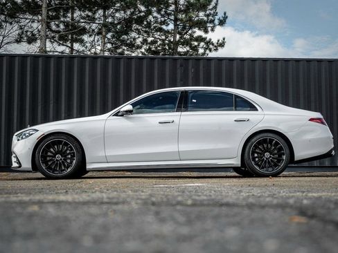 New 2026 Mercedes-Benz S 580 4MATIC Sedan image 3