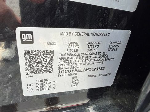 Used 2021 Chevrolet Silverado 1500 RST w/ Bed Protection Package AWD/4WD image 28