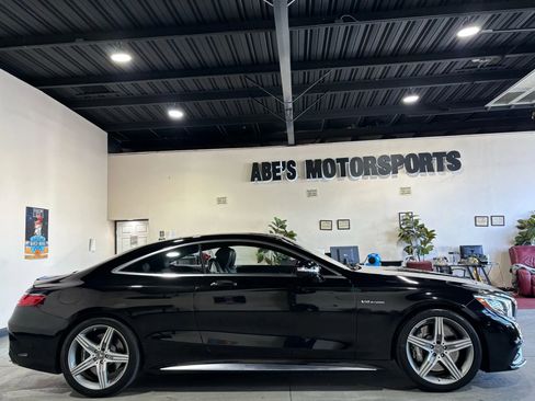 Used 2015 Mercedes-Benz S 63 AMG 4MATIC Coupe image 4