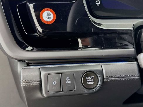 New 2026 Porsche Panamera 4 image 14