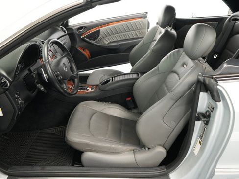 Used 2007 Mercedes-Benz CLK 63 AMG Cabriolet image 36