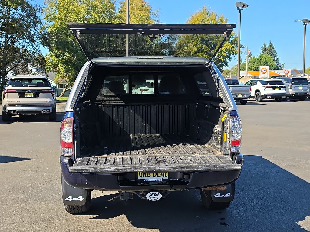 Used 2012 Toyota Tacoma 4x4 Access Cab V6 w/ TRD Sport Pkg image 9
