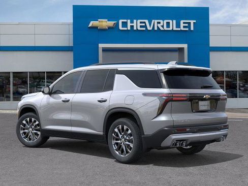 New 2026 Chevrolet Traverse LT w/ Sun and Wheel Package FWD image 36