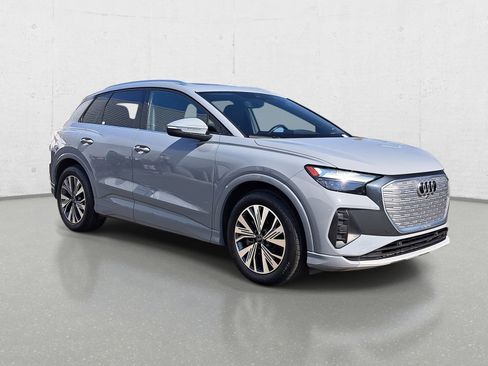 Certified 2024 Audi Q4 e-tron Premium image 3