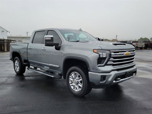 Certified 2024 Chevrolet Silverado 2500 High Country w/ Technology Package image 16