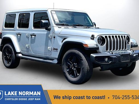 Used 2023 Jeep Wrangler Unlimited Sahara AWD/4WD image 1