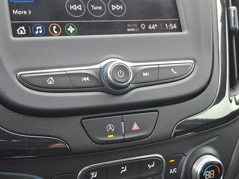 Certified 2023 Chevrolet Equinox RS image 16