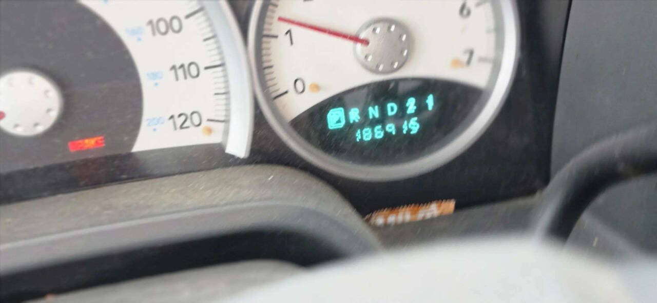Used 2007 Dodge Dakota Laramie w/ Popular Equipment Group AWD/4WD image 9