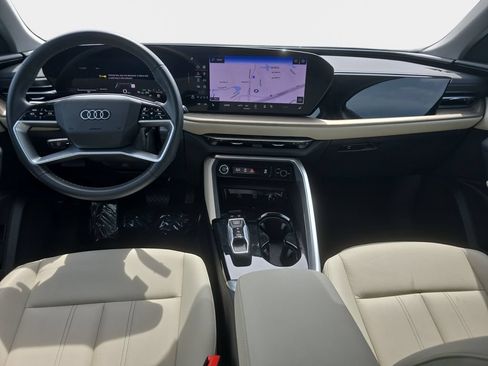 Certified 2025 Audi Q5 Premium w/ Convenience Package AWD/4WD image 9