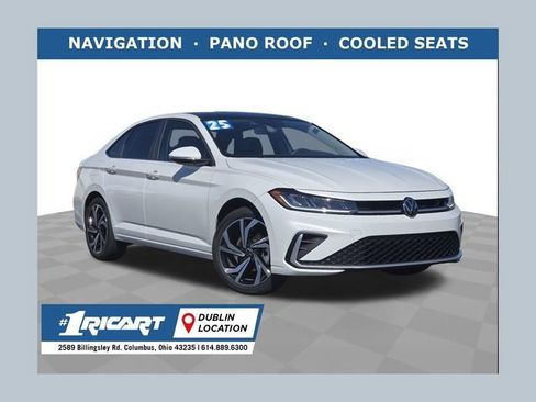 Used 2025 Volkswagen Jetta SEL FWD image 1