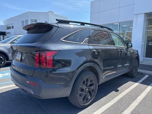 Certified 2022 Kia Sorento S image 7