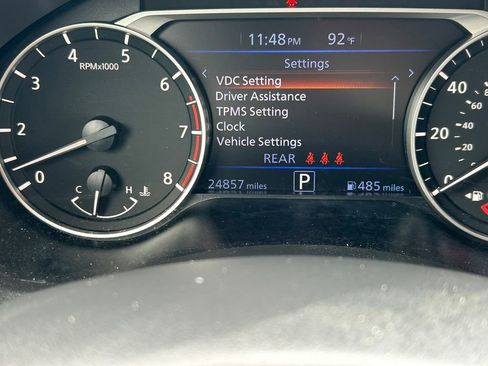 Used 2025 Nissan Altima 2.5 SV FWD image 30