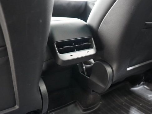 Used 2023 Tesla Model Y Long Range image 30