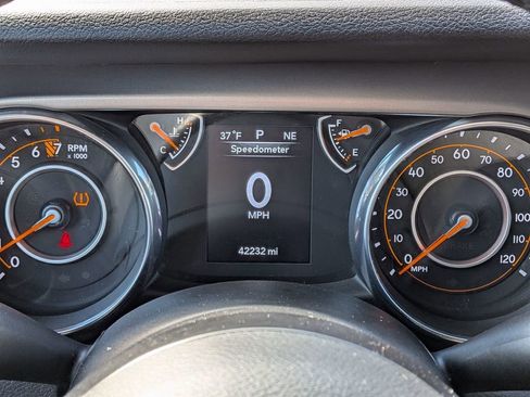 Used 2018 Jeep Wrangler Unlimited Sport S image 15