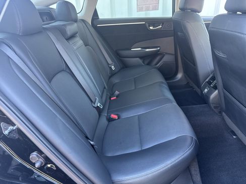 Used 2018 Honda Clarity Touring image 12