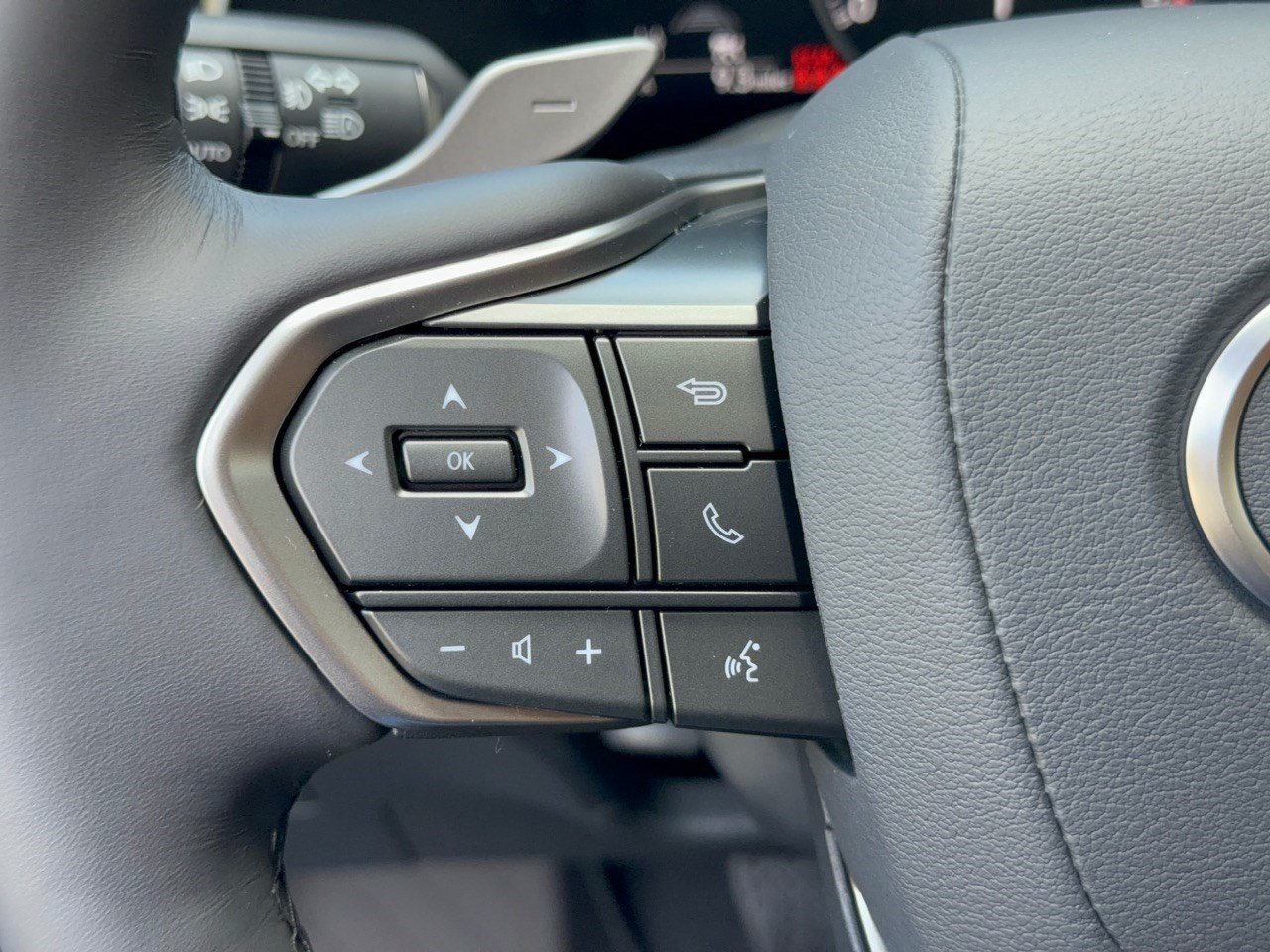 New 2026 Lexus NX 350 AWD image 18