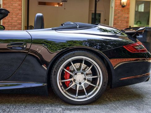 Used 2006 Porsche 911 Carrera S RWD image 5