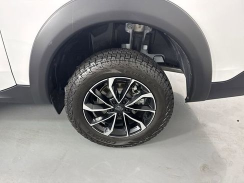 Used 2024 Ford Maverick XL FWD image 5