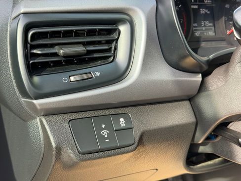 Used 2023 Kia Rio S image 25