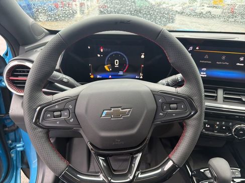 New 2026 Chevrolet Trax RS w/ Sunroof Package FWD image 21