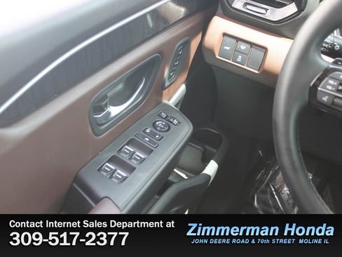 Certified 2024 Honda Pilot Elite image 16