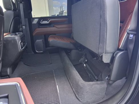 Used 2025 GMC Sierra 2500 Denali Ultimate AWD/4WD image 27
