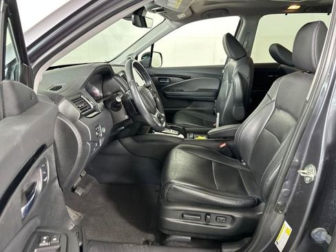 Used 2019 Honda Pilot Elite image 11