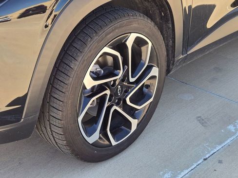 Used 2024 Chevrolet Trax RS FWD image 8