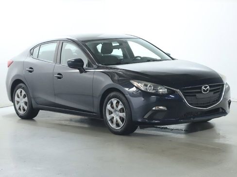 Used 2016 MAZDA MAZDA3 i Sport FWD image 9