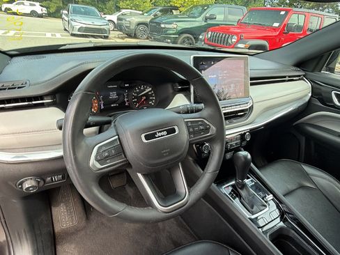 Used 2024 Jeep Compass Limited AWD/4WD image 24